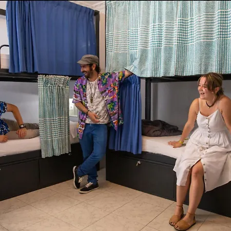 ホステル Onefam Catedral セビリア