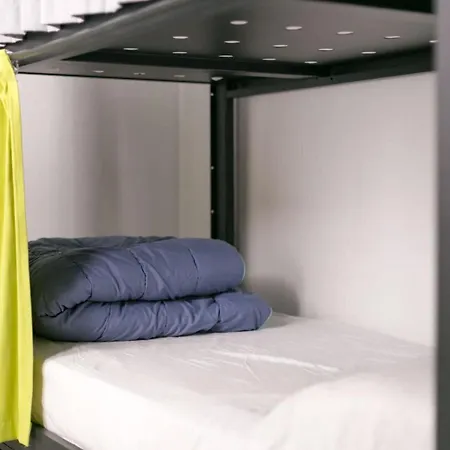 Onefam Catedral * セビリア