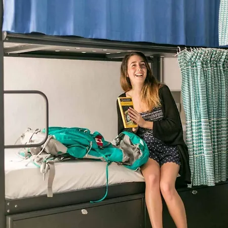 ホステル Onefam Catedral セビリア