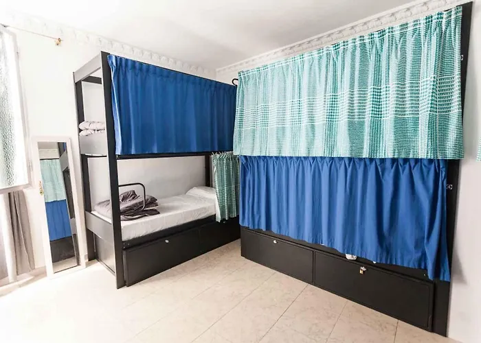 Onefam Catedral Hostel Sevilla